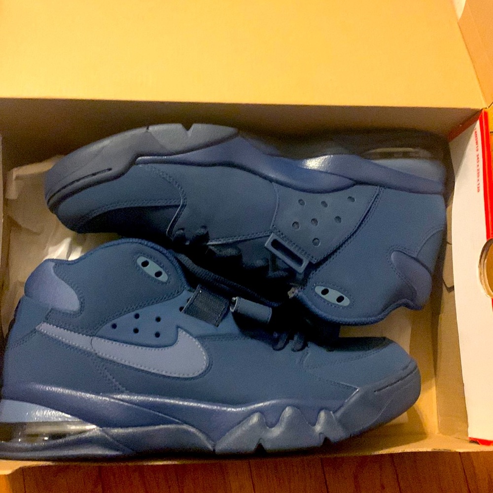 Air Force Max (Charles Barkleys)